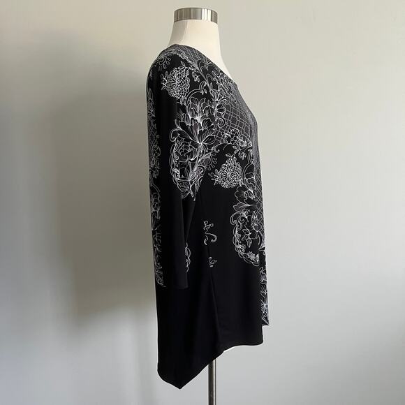 Chico's Black Floral 3/4 Sleeve Tunic Top Hankerchief Hem Chico's 0 Small - Picture 3 of 7